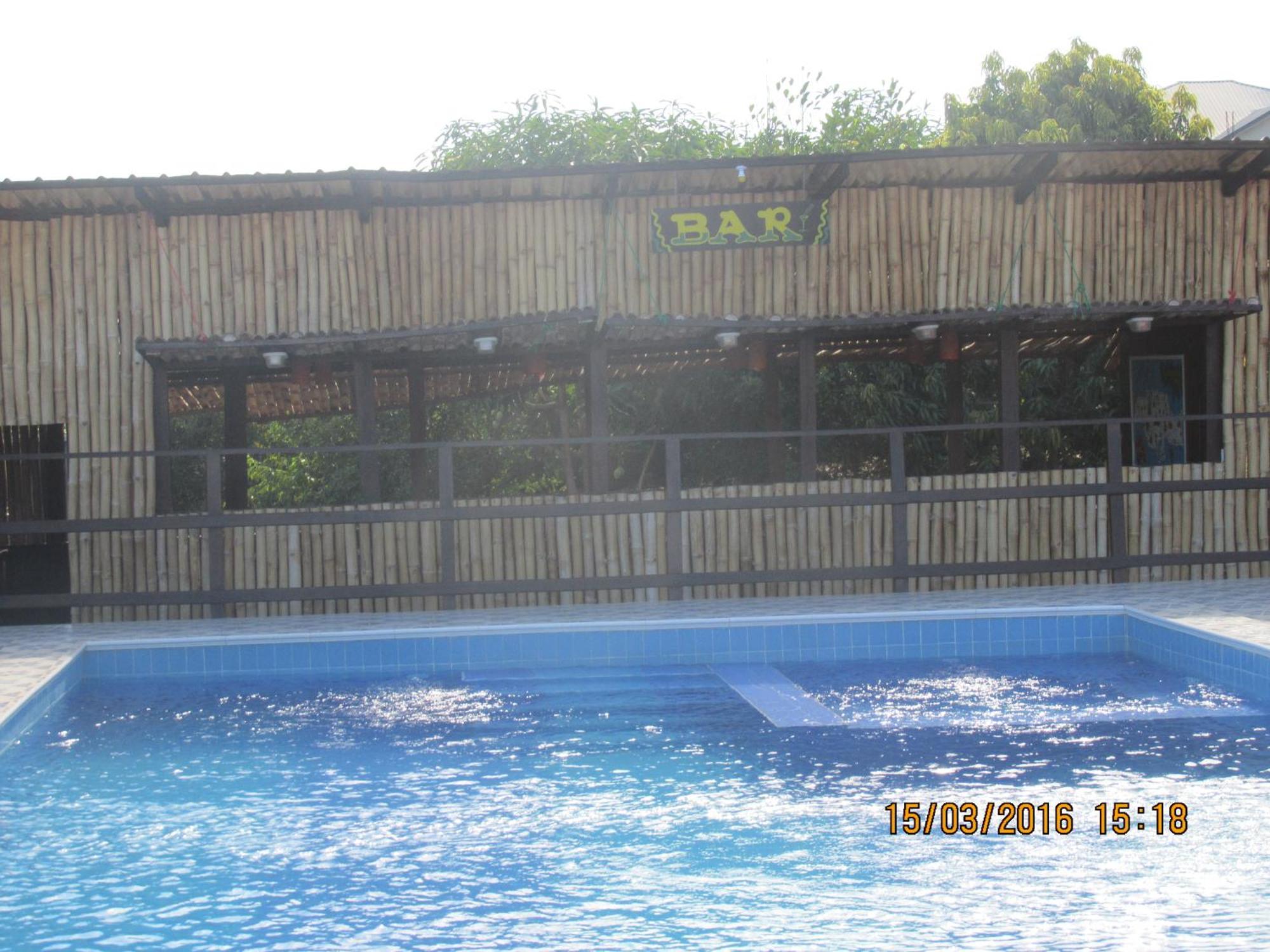 Jamaica Inn Guest House Botianaw Exterior foto