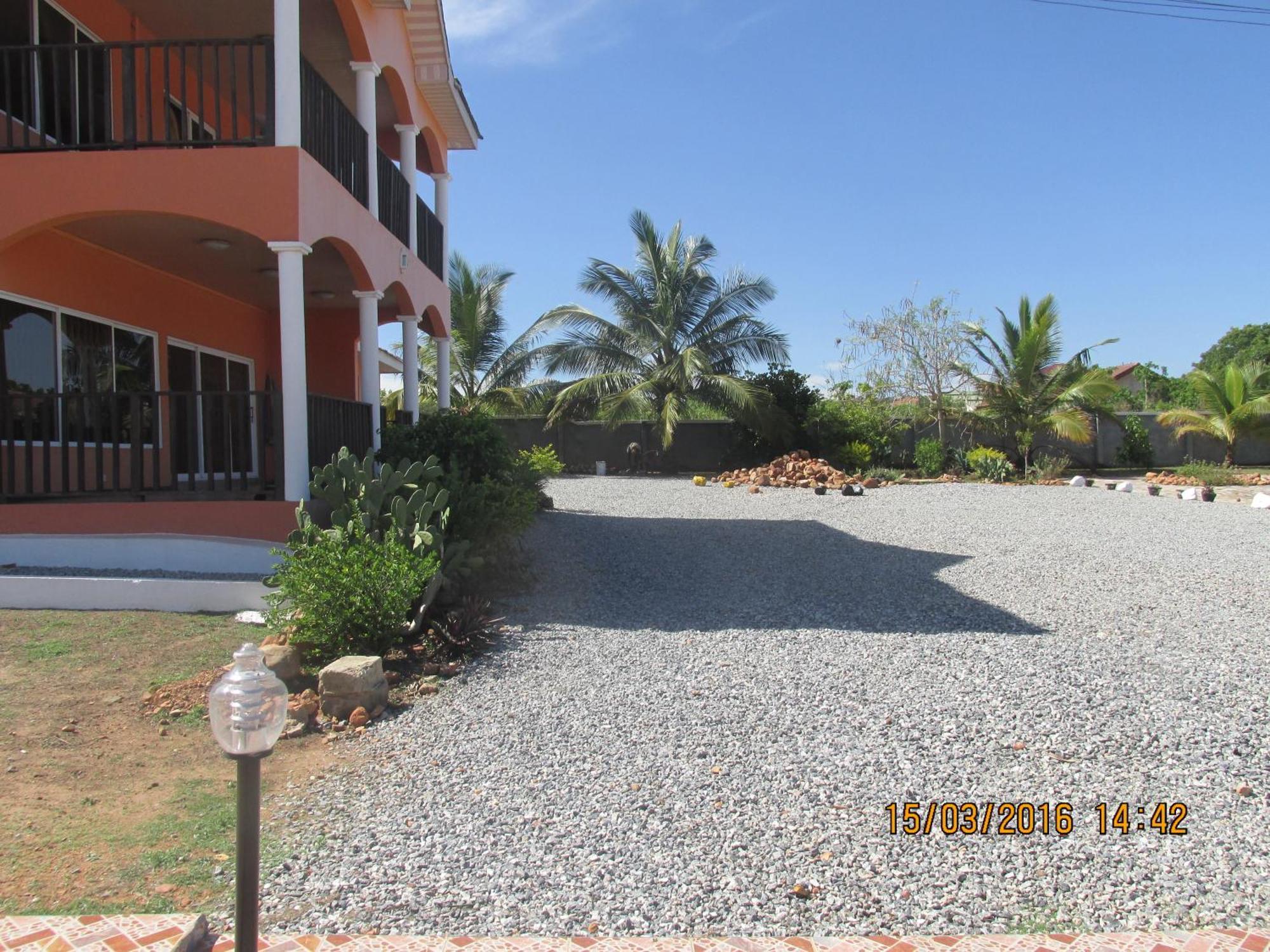 Jamaica Inn Guest House Botianaw Exterior foto